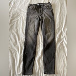Old Navy Rockstar Super Skinny High Rise jeans. Size 2. Grey wash.